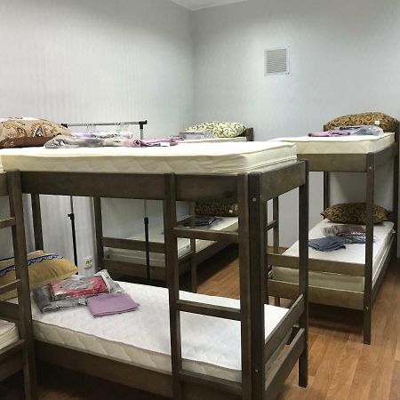 Ararat-Demeevskaya Hostel Kiev Ngoại thất bức ảnh