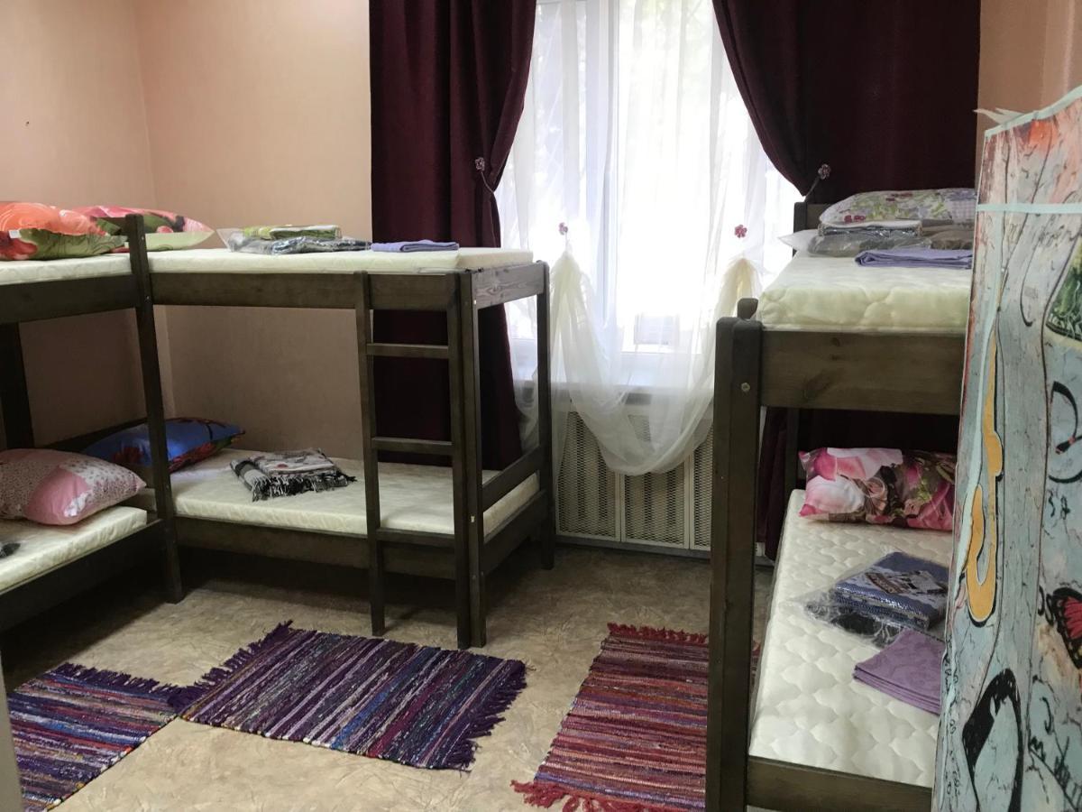 Ararat-Demeevskaya Hostel Kiev Ngoại thất bức ảnh